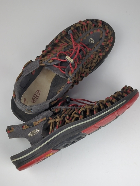 KEEN Uneek Sandals Men\'s Size 10 Gray, Brown & Red Woven Cord main image 8